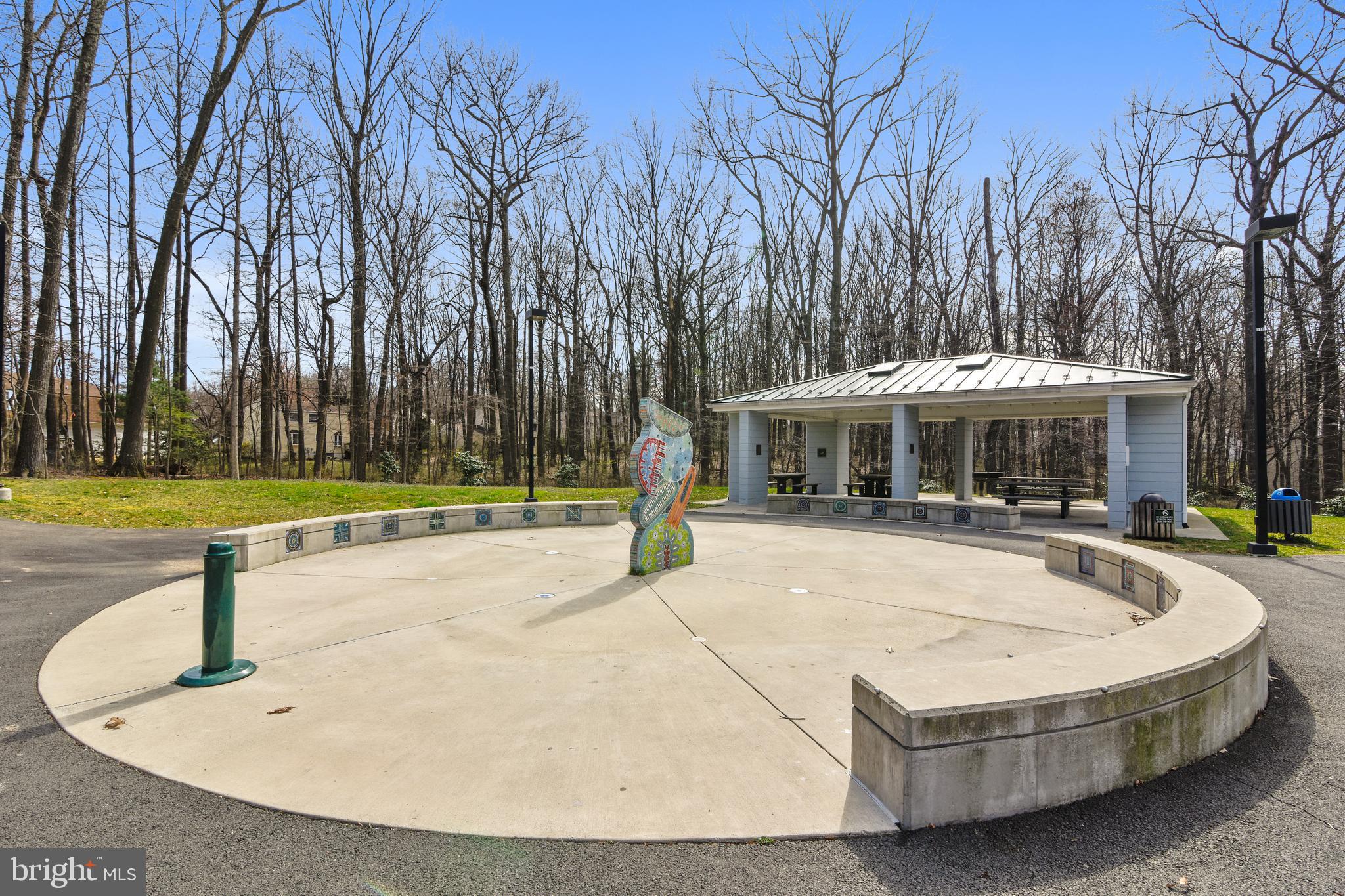 HUNTERS WOODS VILLAGE - Residential