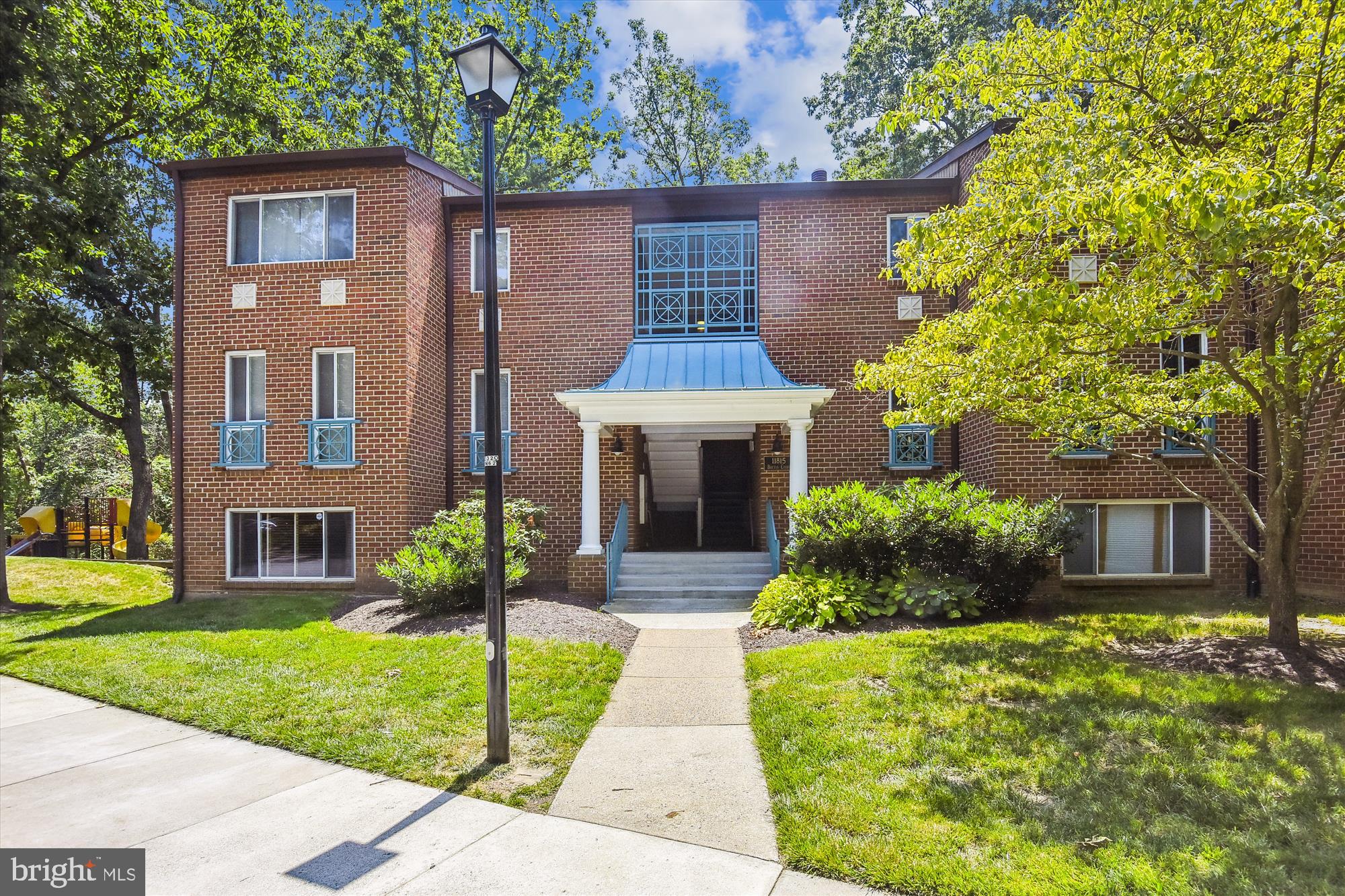 HUNTERS WOODS VILLAGE - Residential