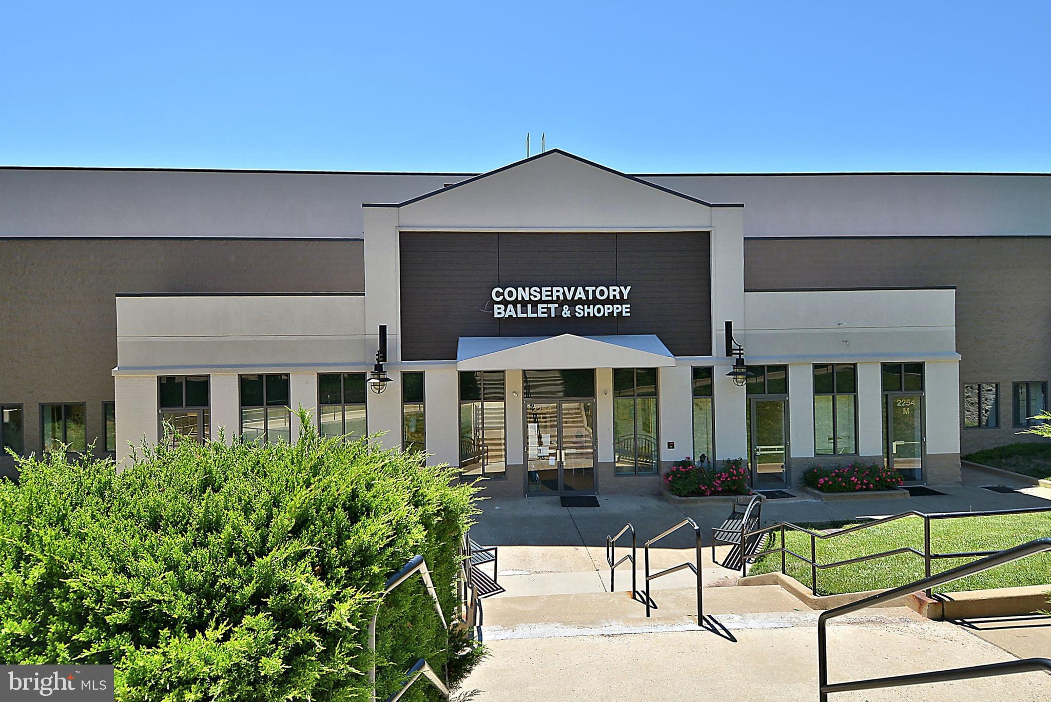 HUNTERS WOODS VILLAGE - Residential