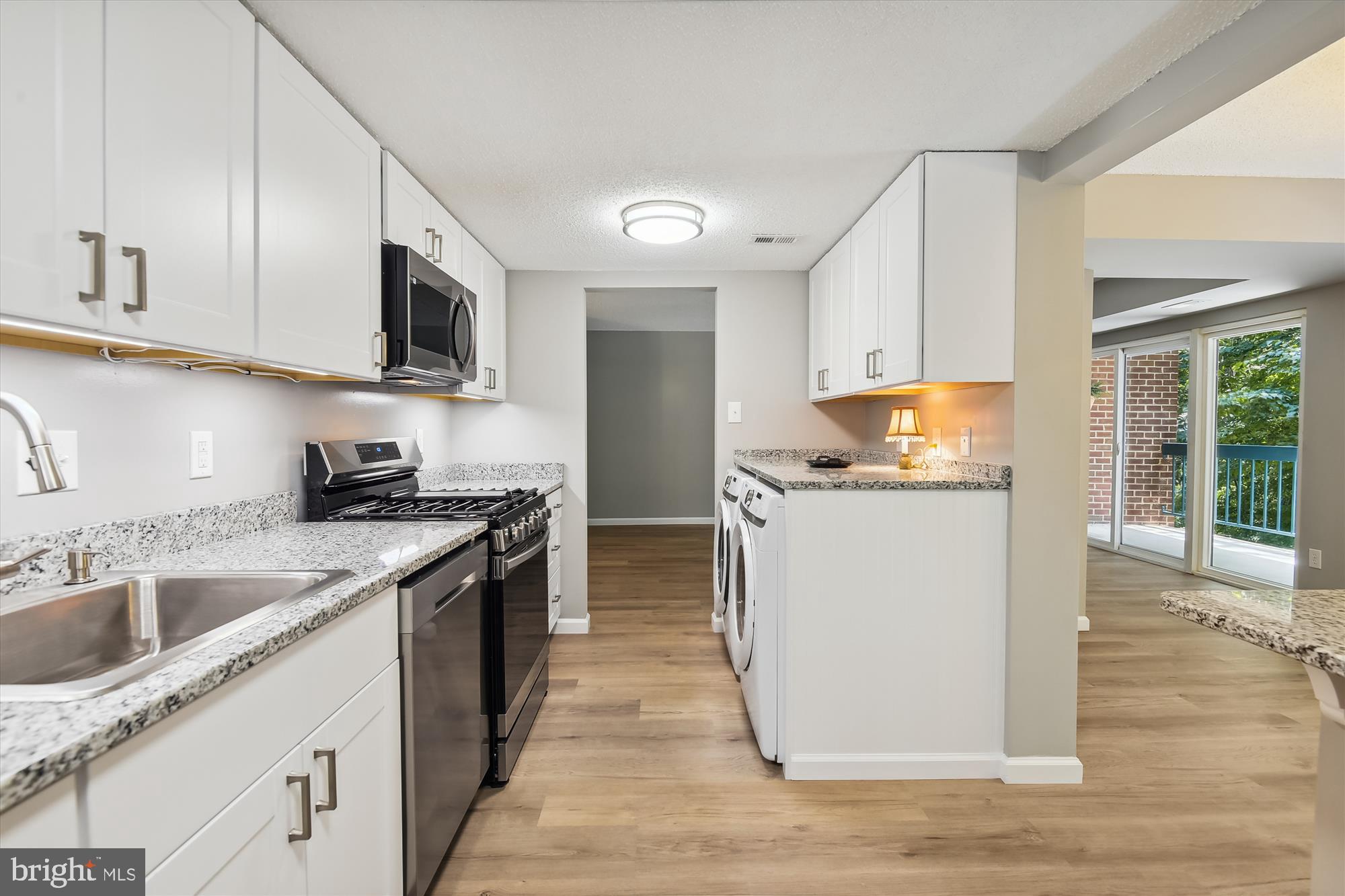 HUNTERS WOODS VILLAGE - Residential