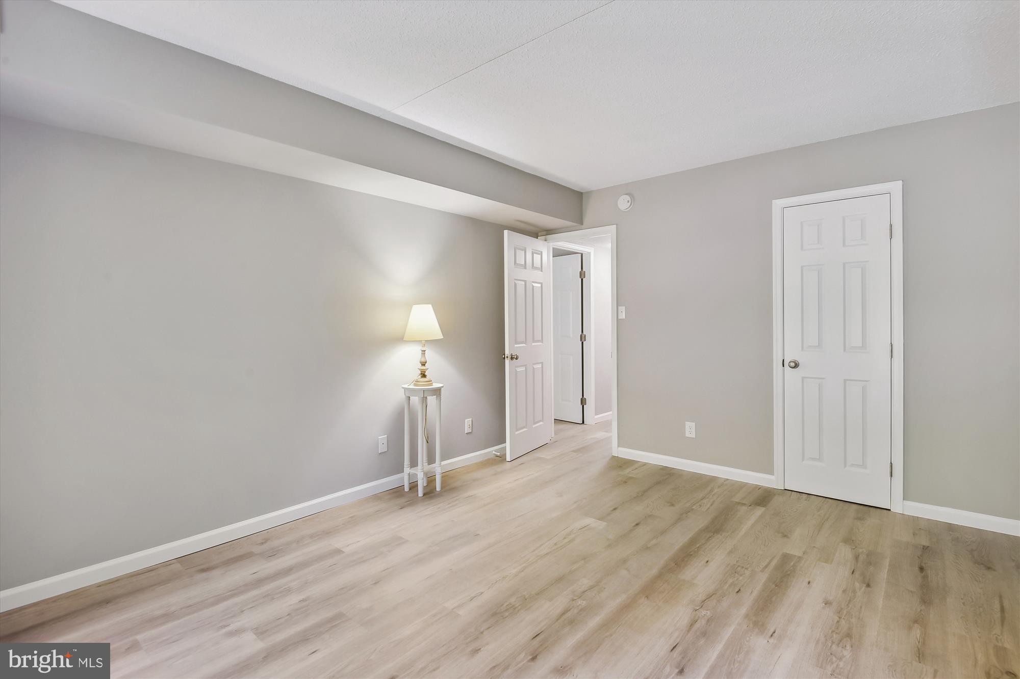 HUNTERS WOODS VILLAGE - Residential