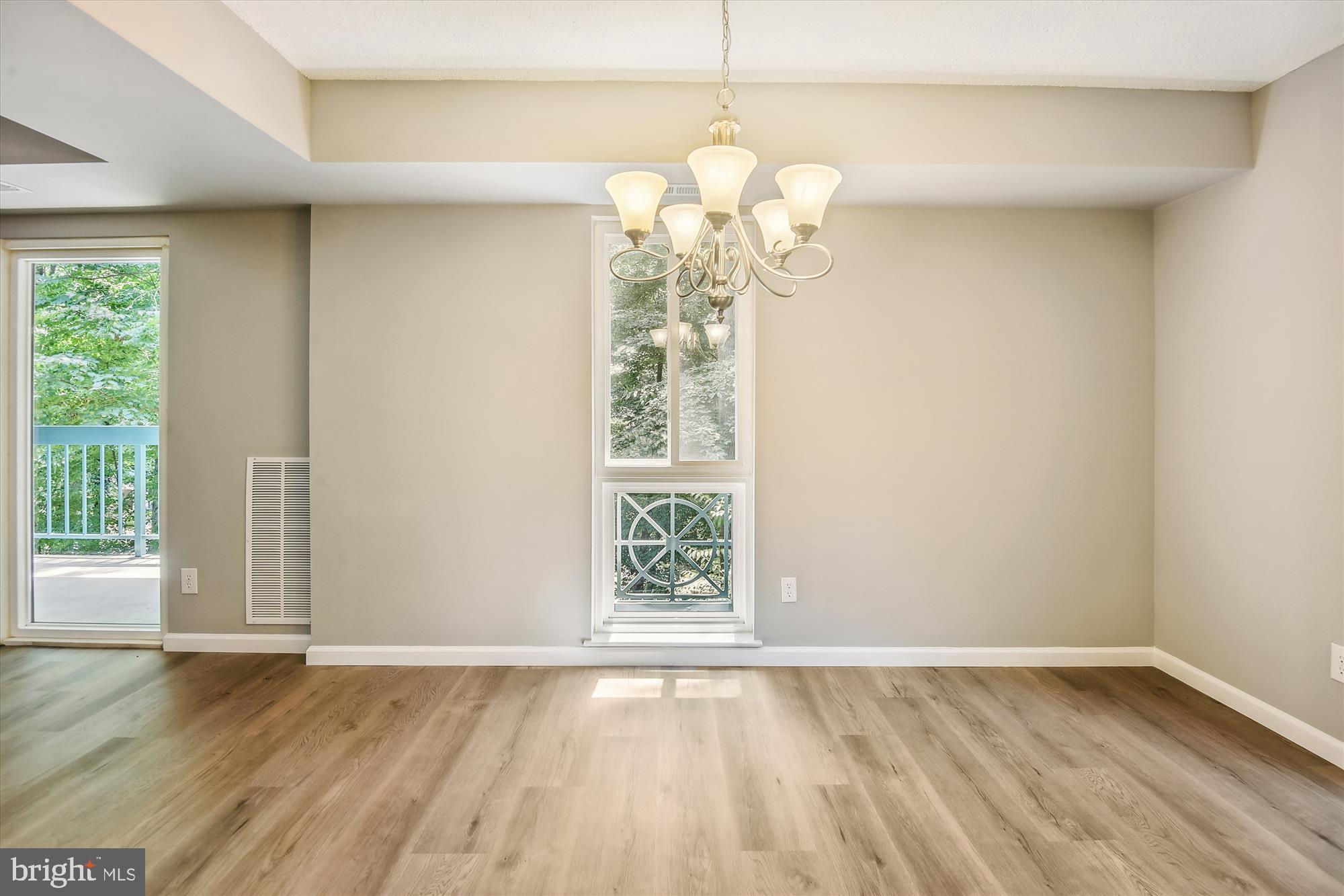 HUNTERS WOODS VILLAGE - Residential