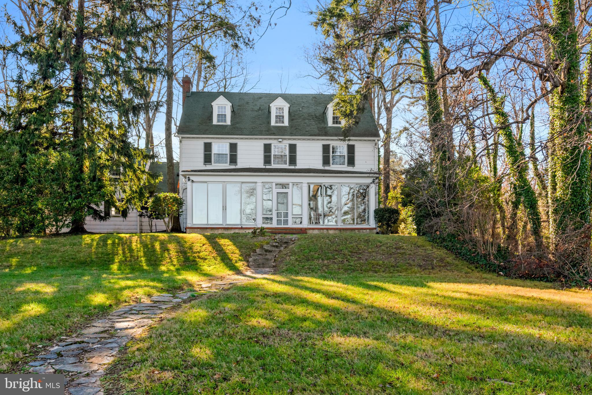 WARDOUR - Residential