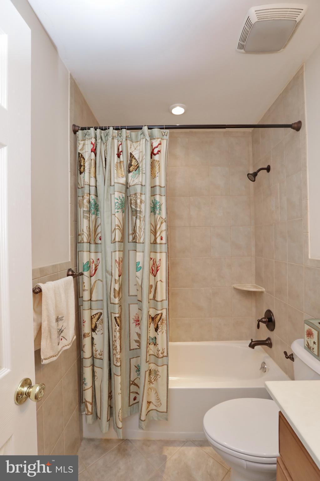 CLINTON ACRES - Residential