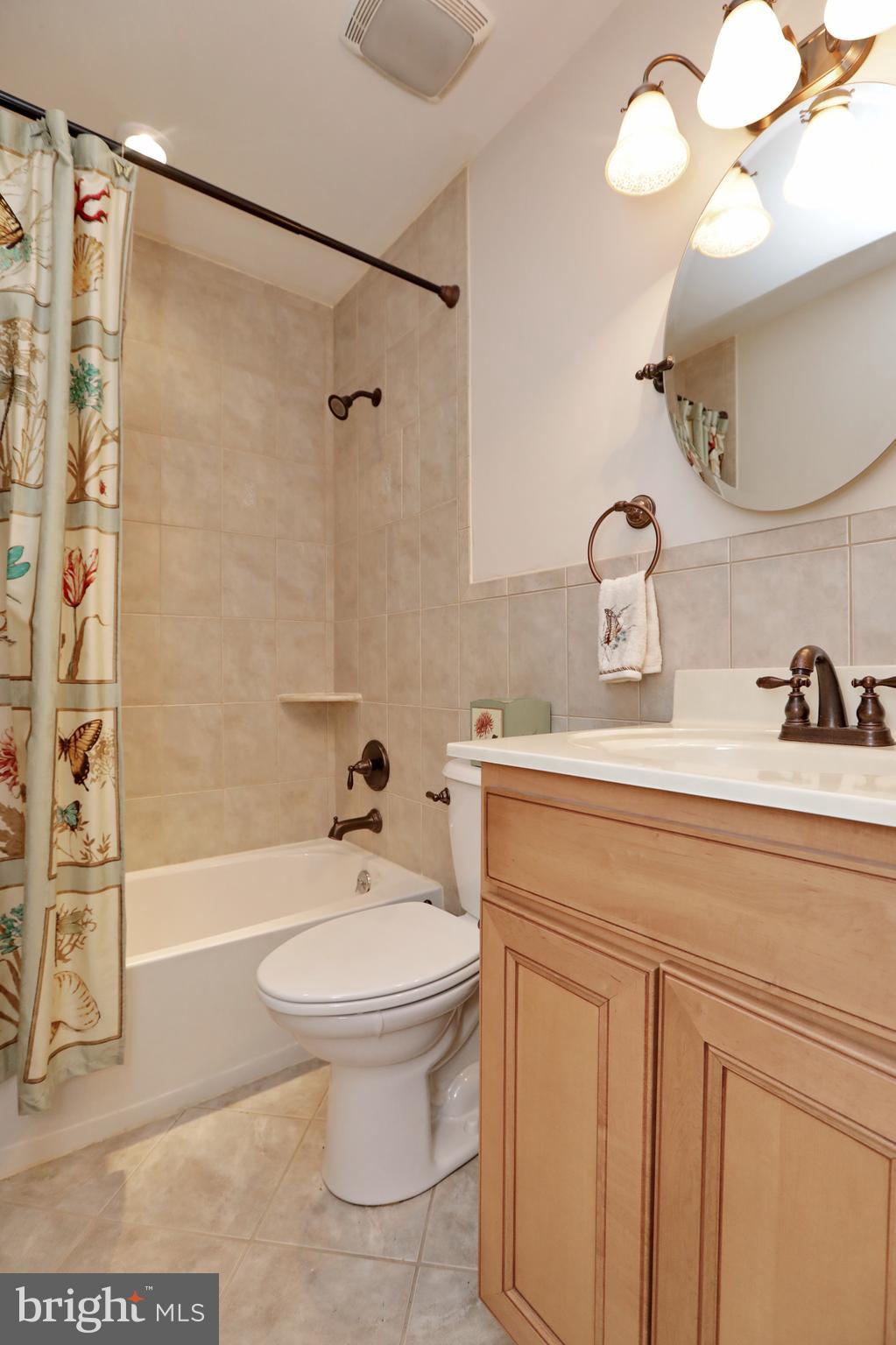 CLINTON ACRES - Residential