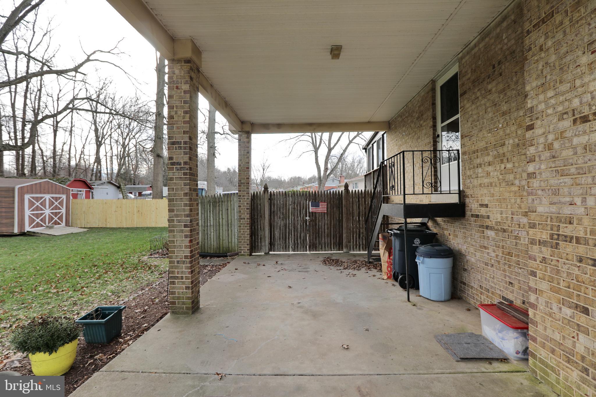 CLINTON ACRES - Residential