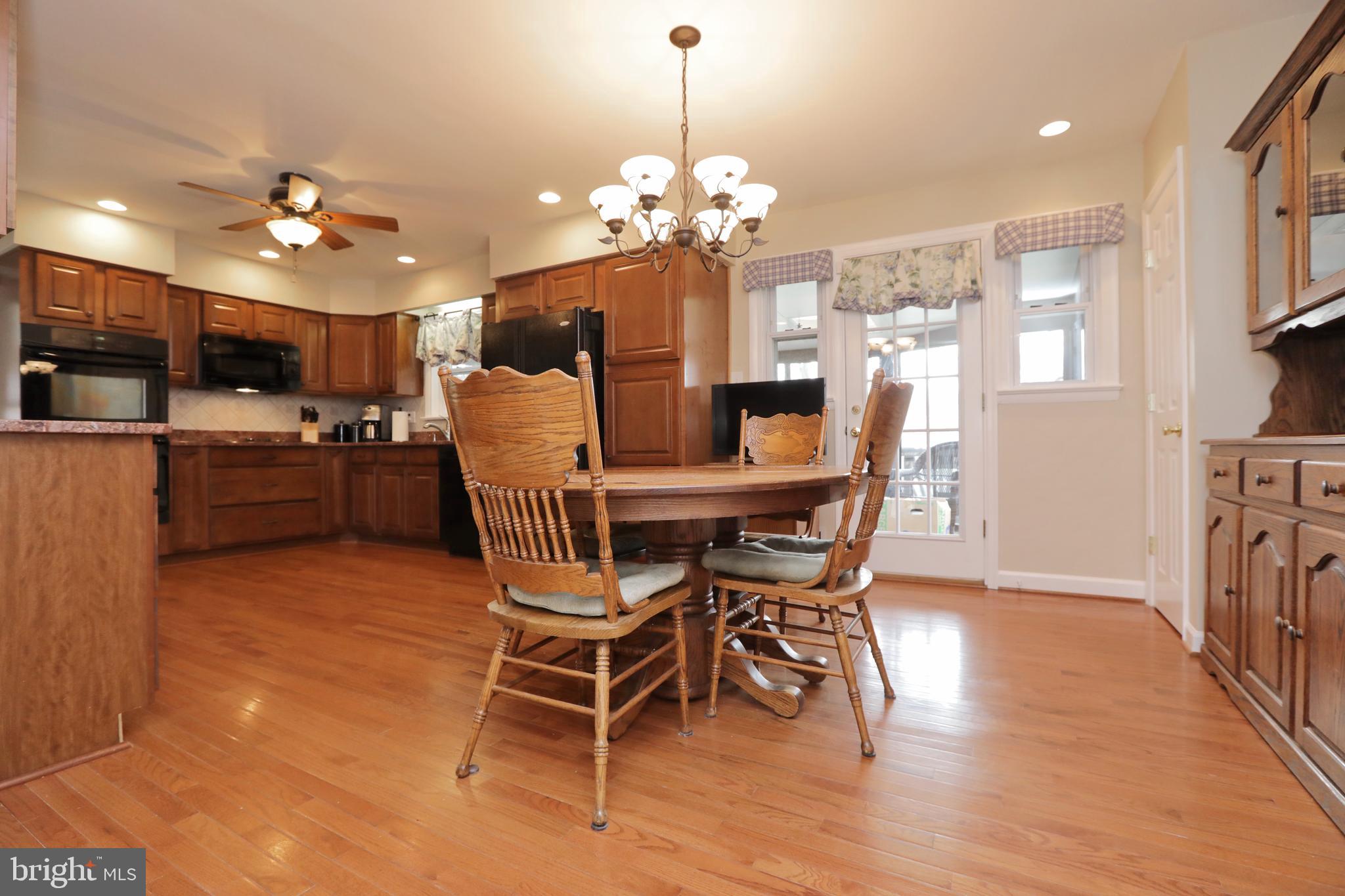 CLINTON ACRES - Residential