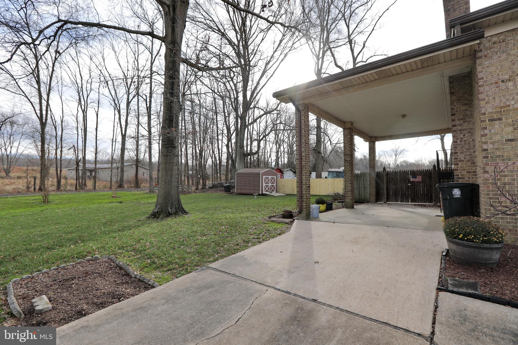 CLINTON ACRES - Residential