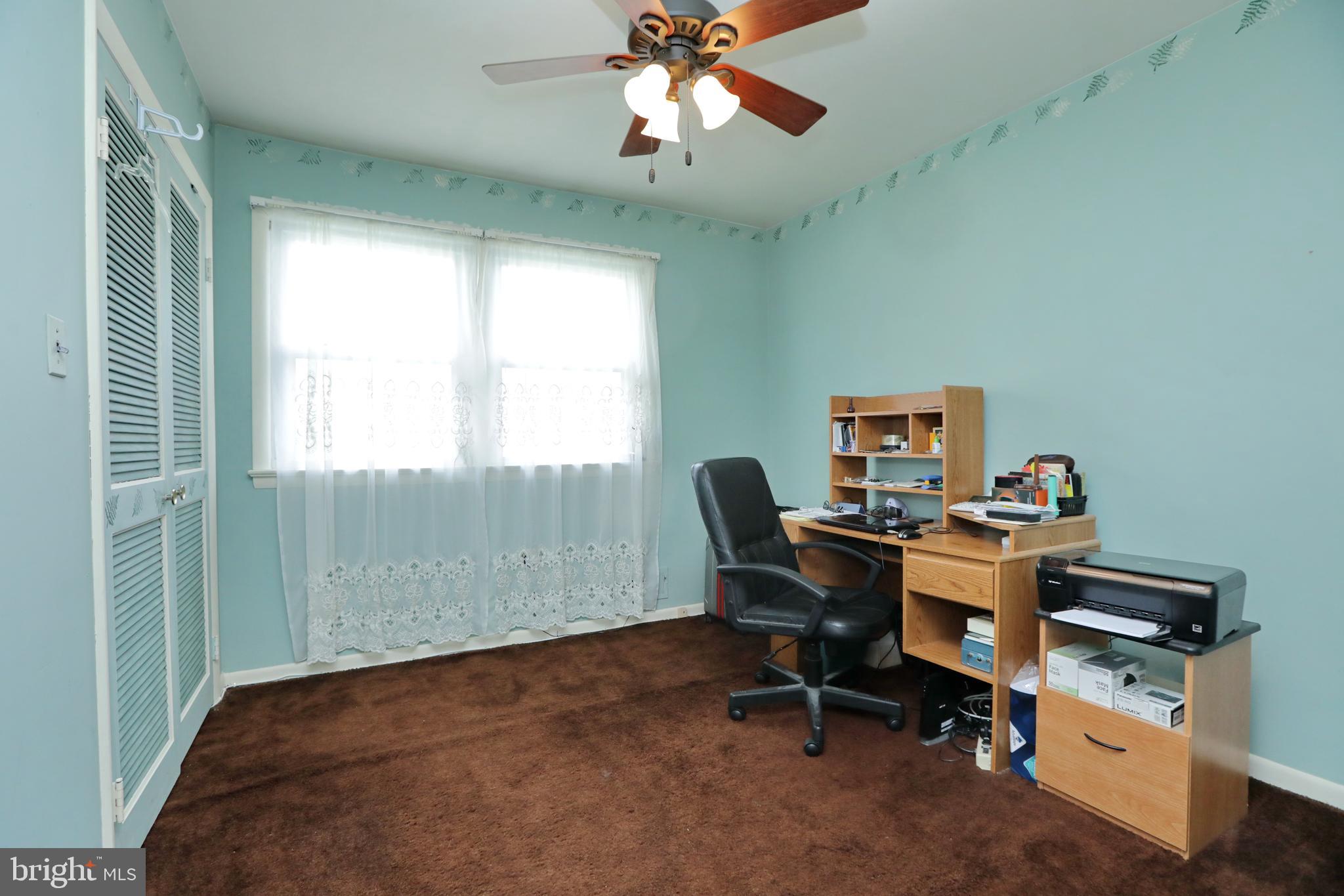 CLINTON ACRES - Residential