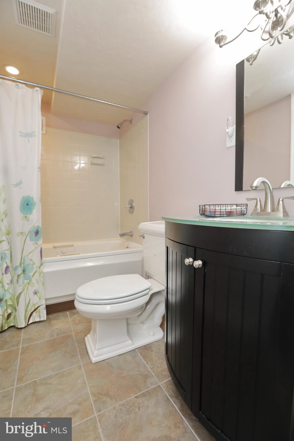 CLINTON ACRES - Residential