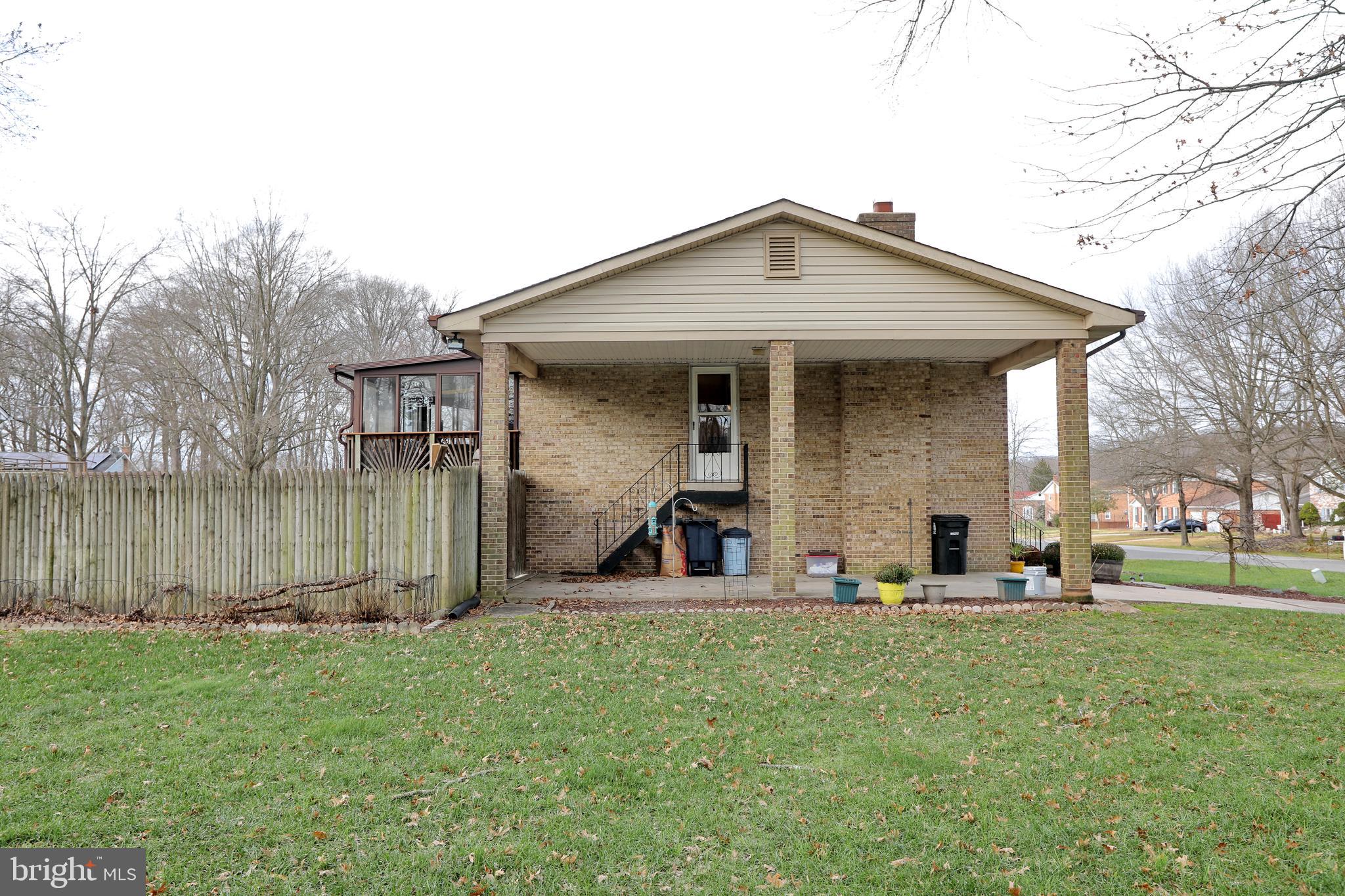 CLINTON ACRES - Residential