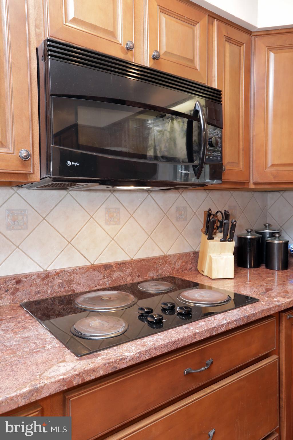 CLINTON ACRES - Residential