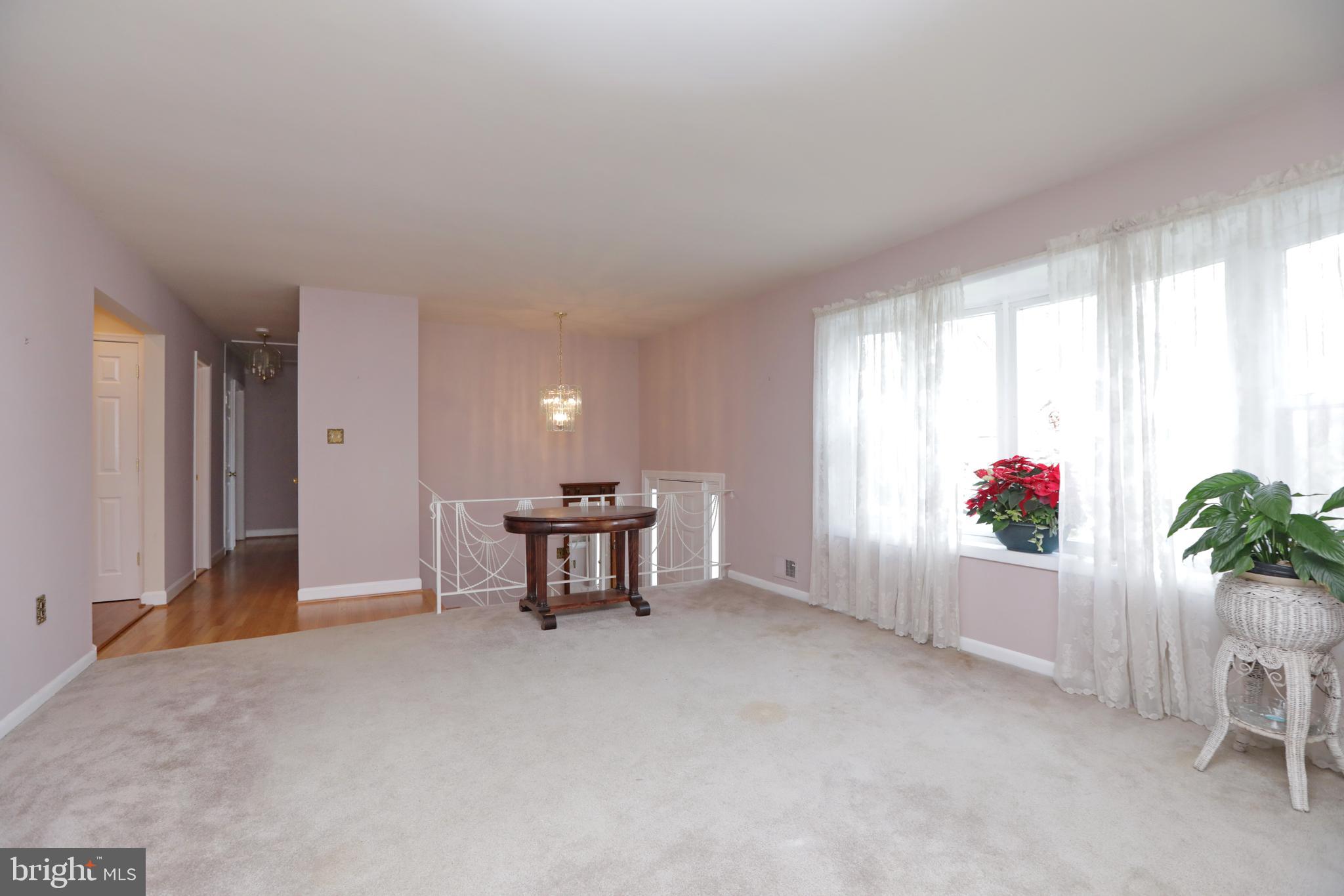 CLINTON ACRES - Residential