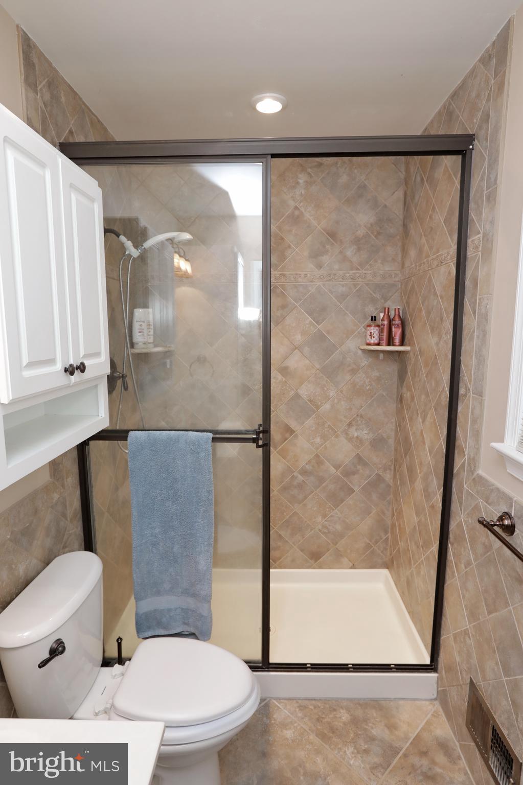 CLINTON ACRES - Residential