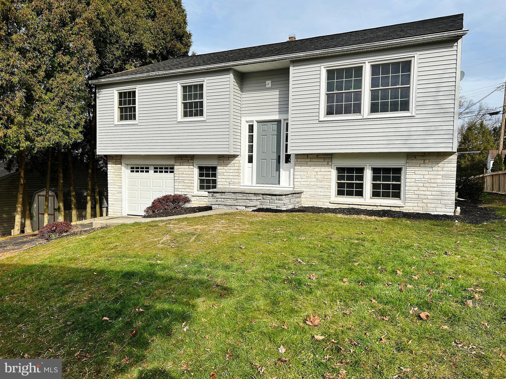 EDEN MANOR - Residential