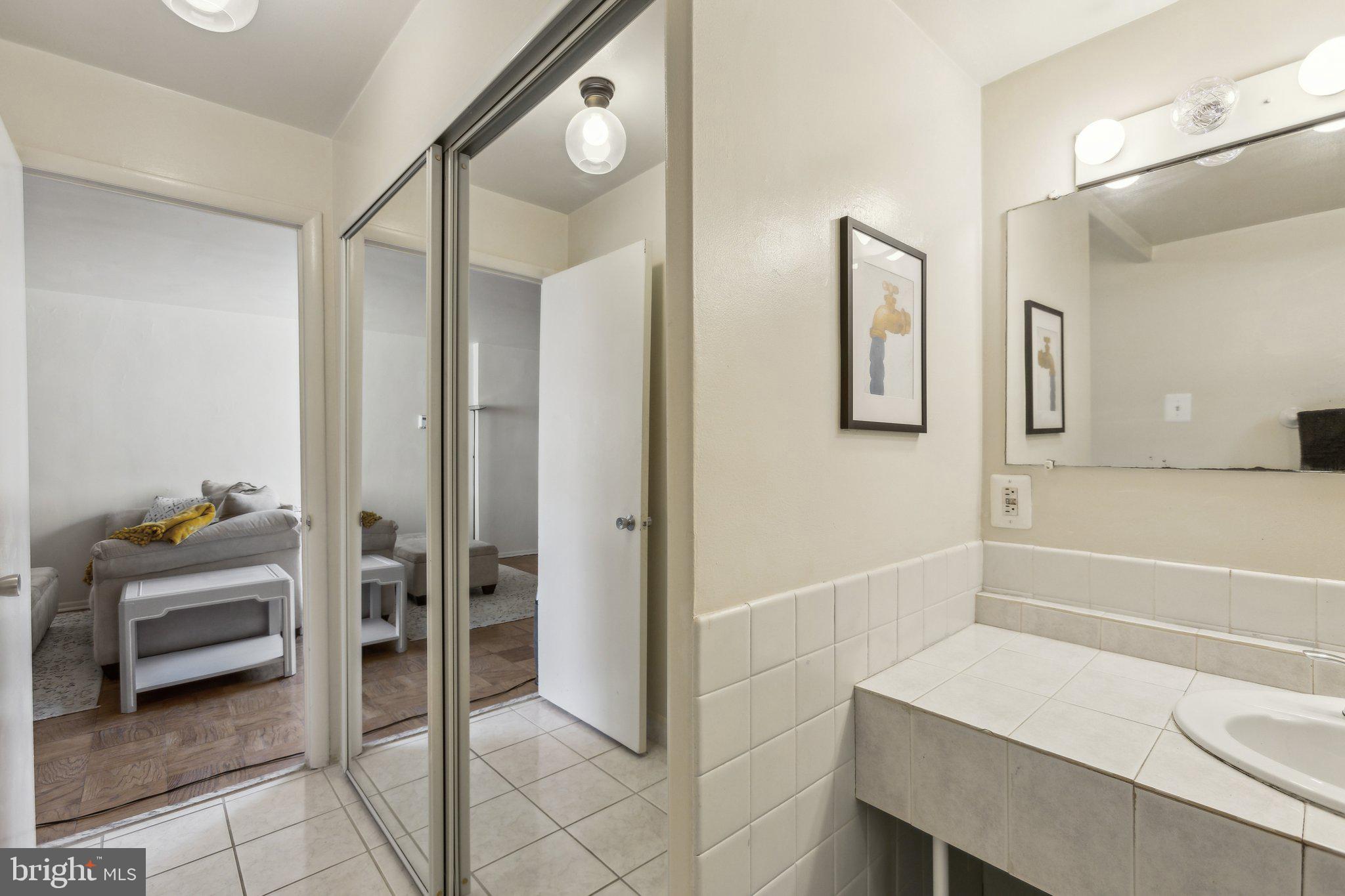 LOGAN CIRCLE - Residential