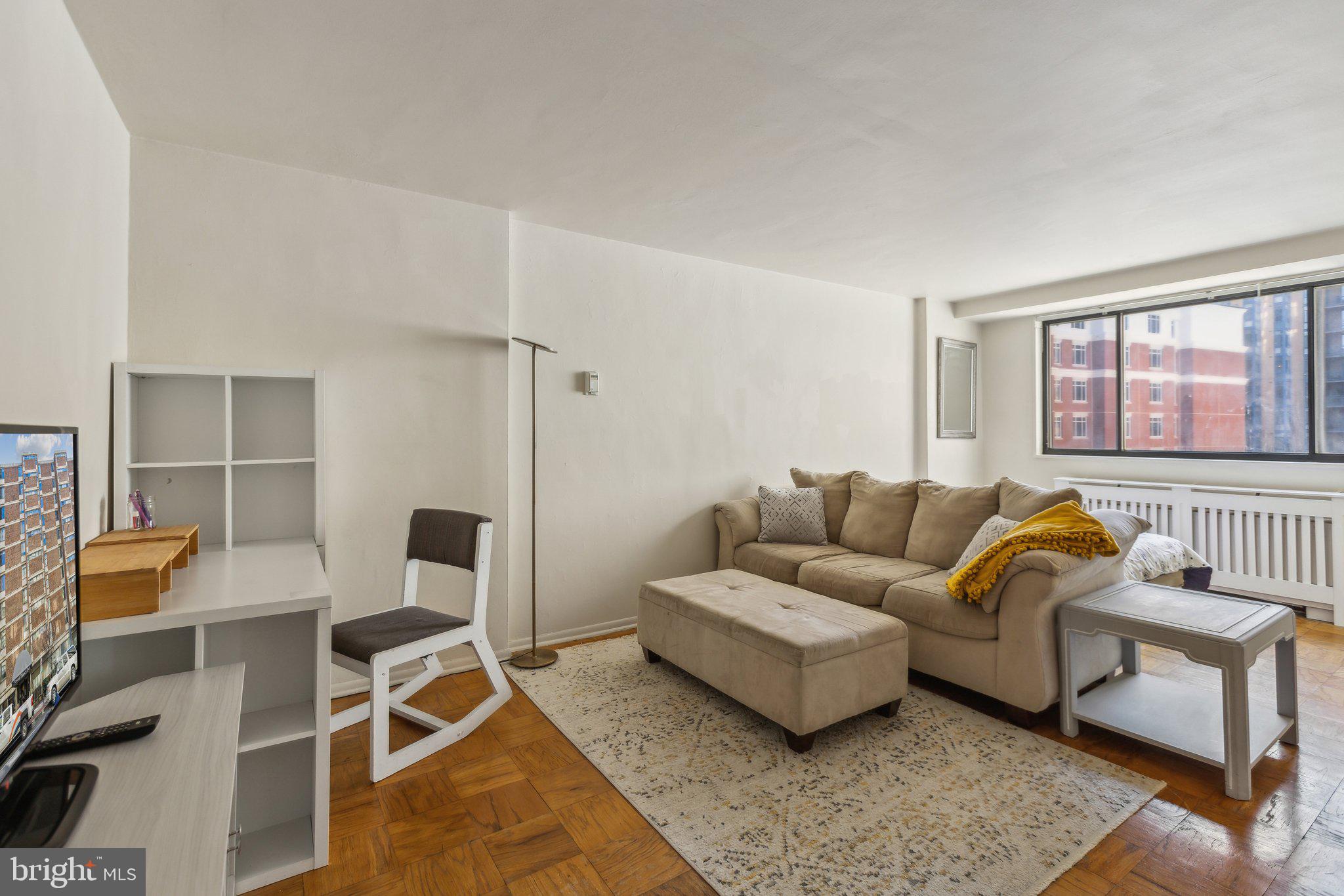 LOGAN CIRCLE - Residential