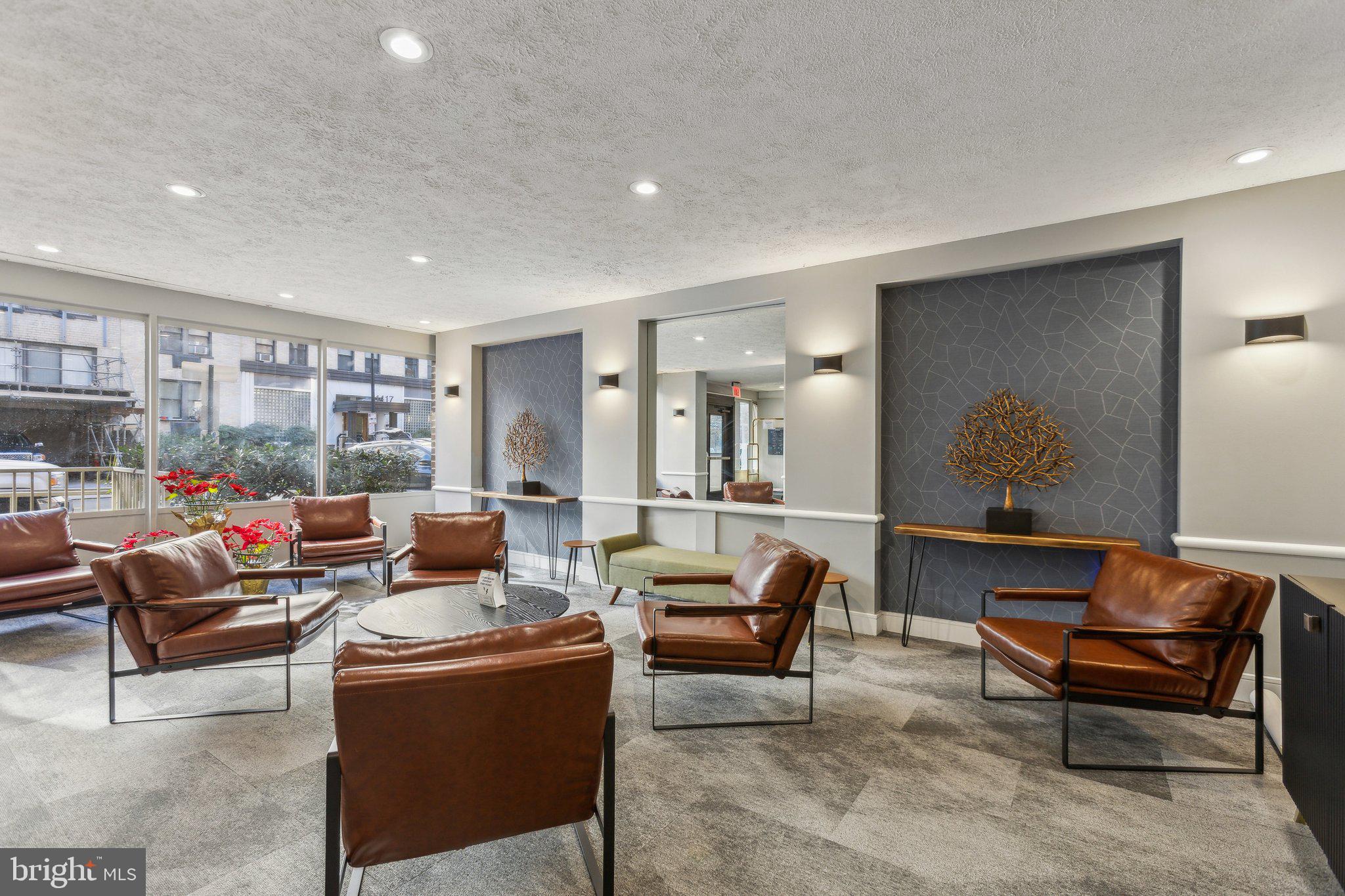 LOGAN CIRCLE - Residential