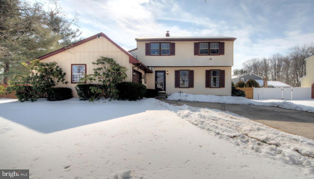 Photo of 121 Bound Brook Court, SEWELL, NJ 08080 (MLS # NJGL2069216)