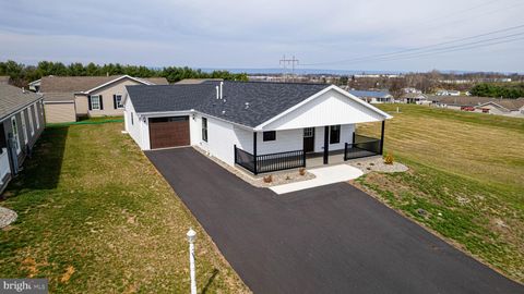 Mobile Home For Sale - 17 Burke Drive<br/> SHIPPENSBURG, PA 17257