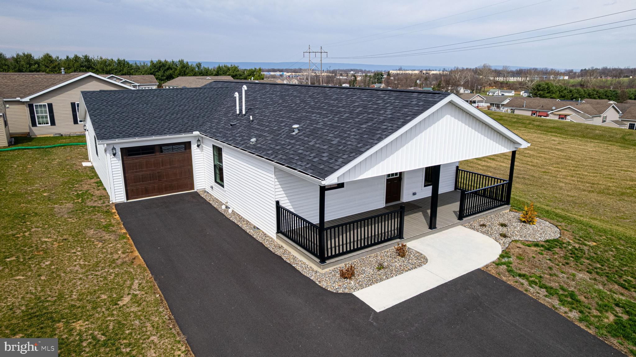 SHIPPENSBURG VILLAGE - Residential