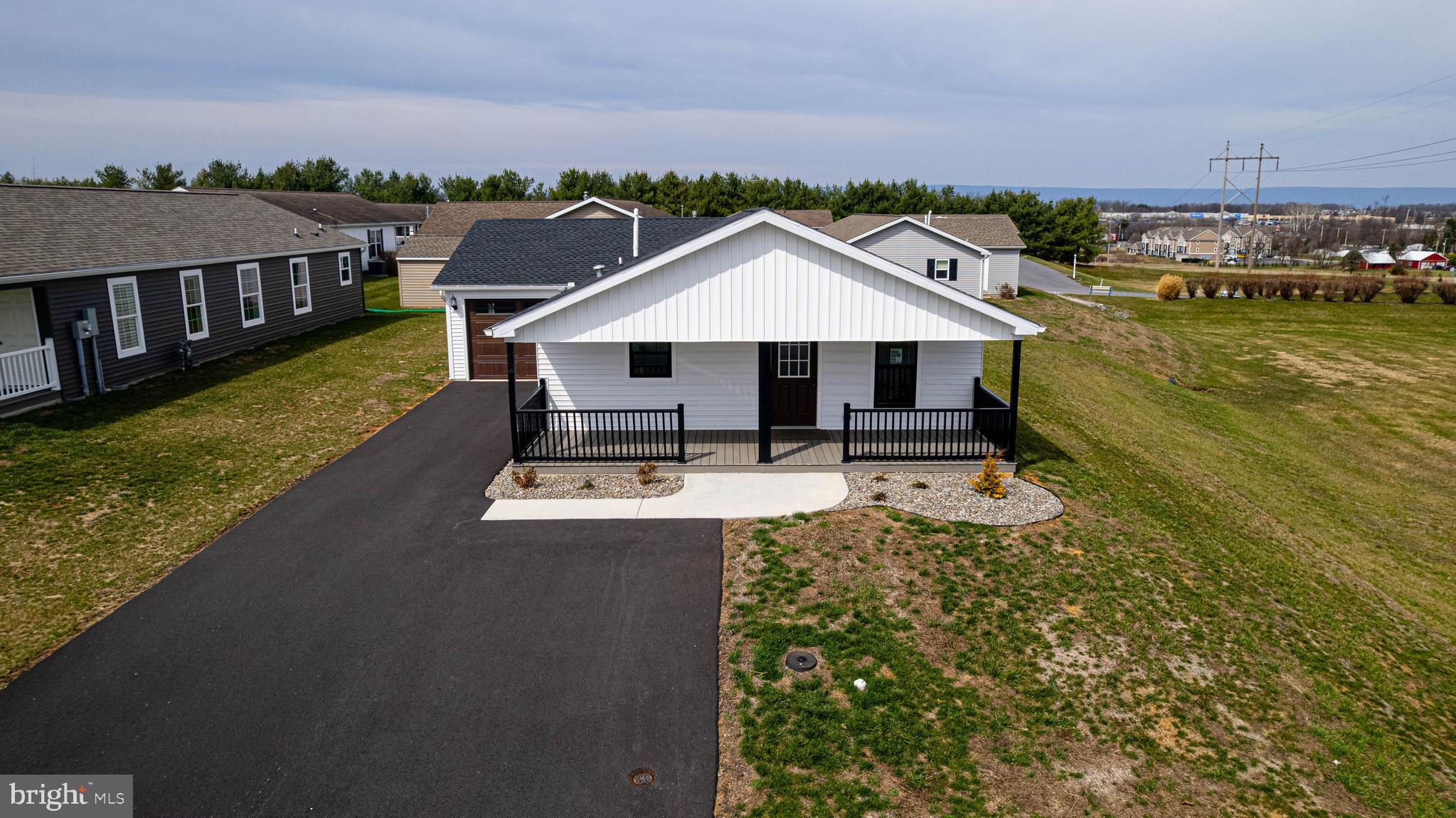 SHIPPENSBURG VILLAGE - Residential