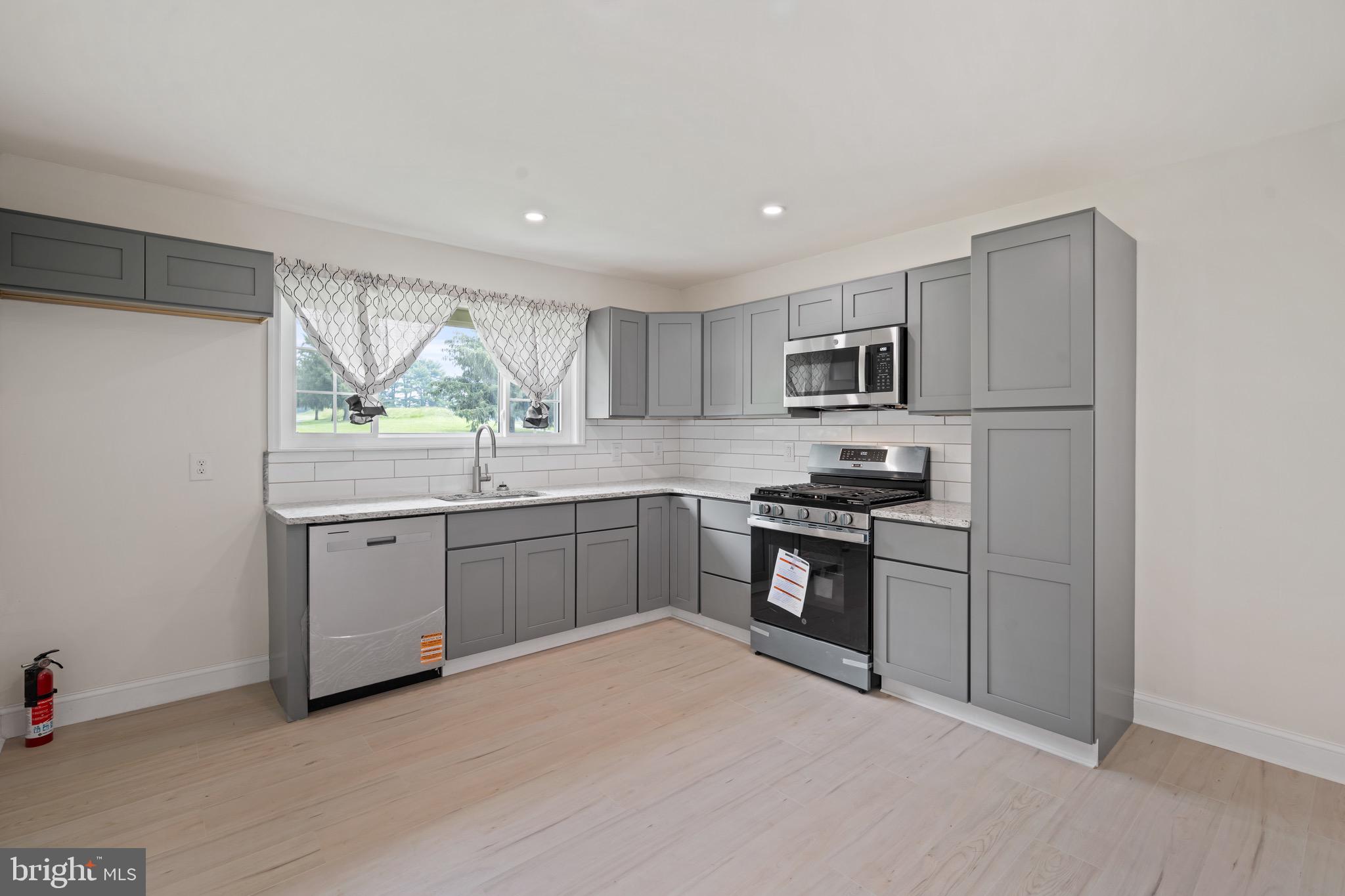 348 RICHMOND AVENUE