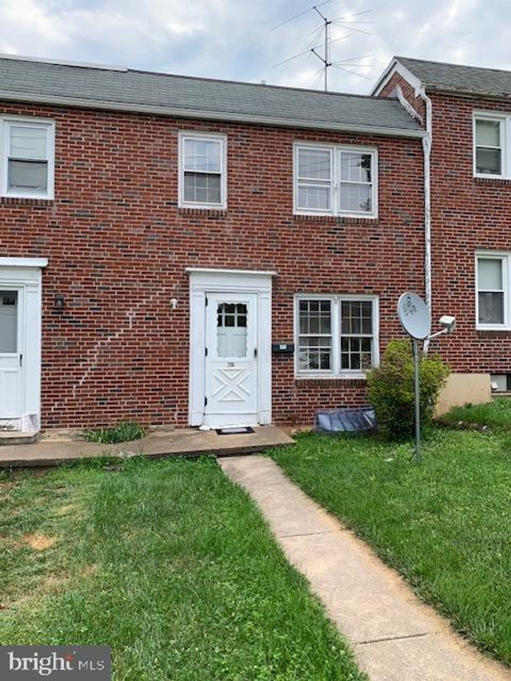 Photo of 206 E WALNUT ST, EPHRATA, PA 17522 (MLS # PALA2037732)