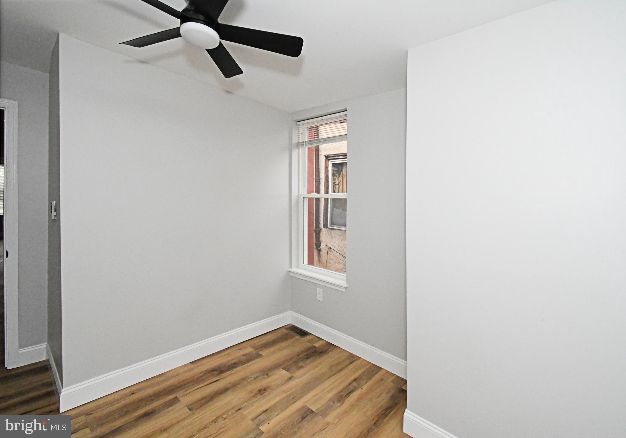 STRAWBERRY MANSION - Residential