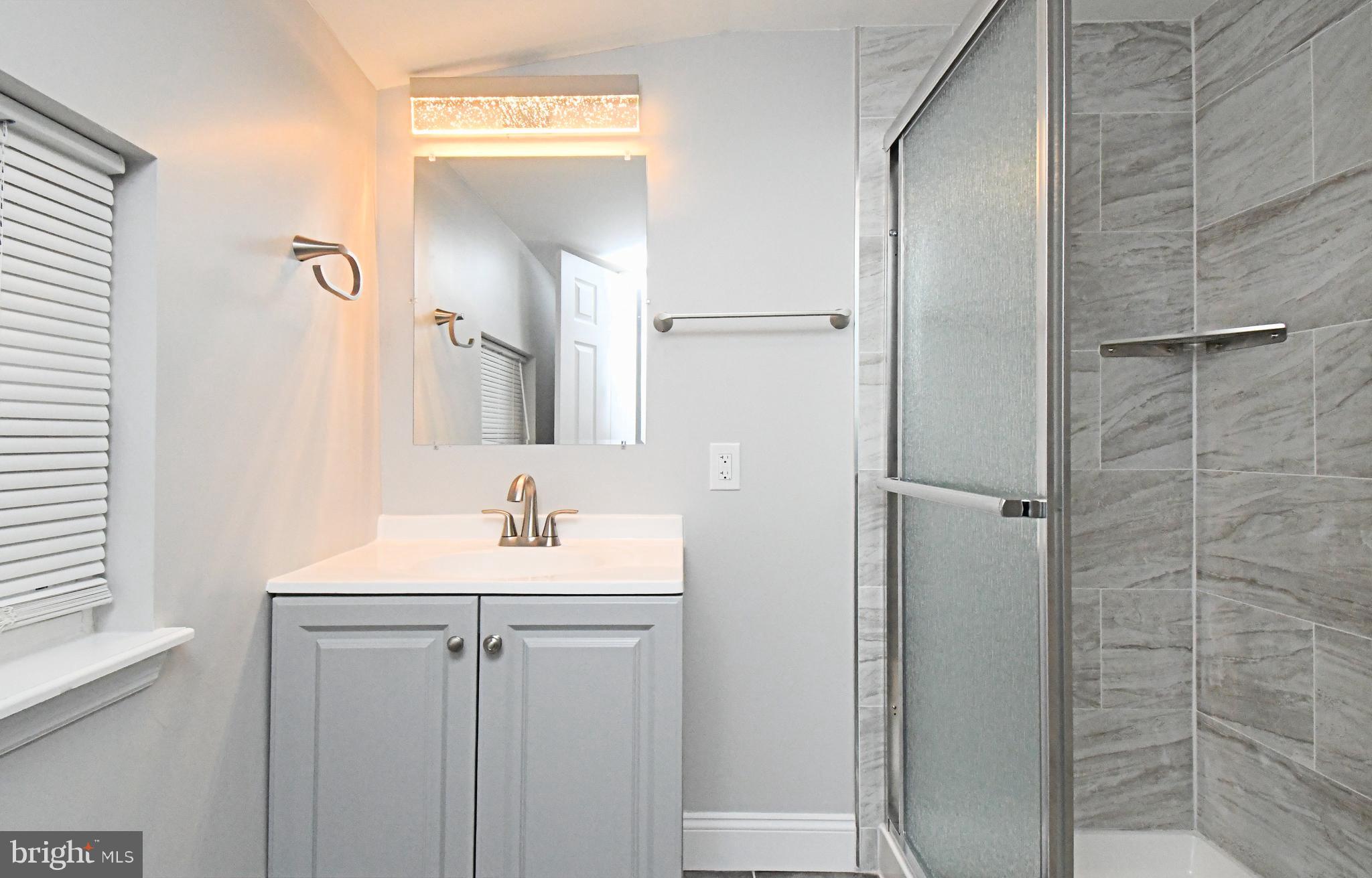 STRAWBERRY MANSION - Residential