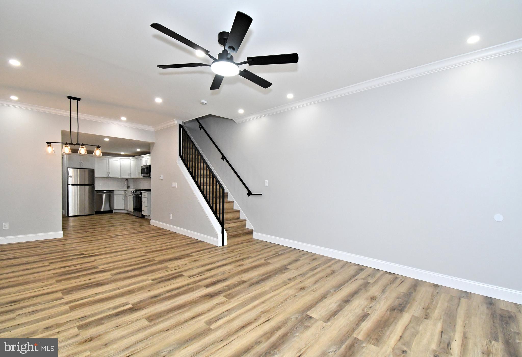 STRAWBERRY MANSION - Residential