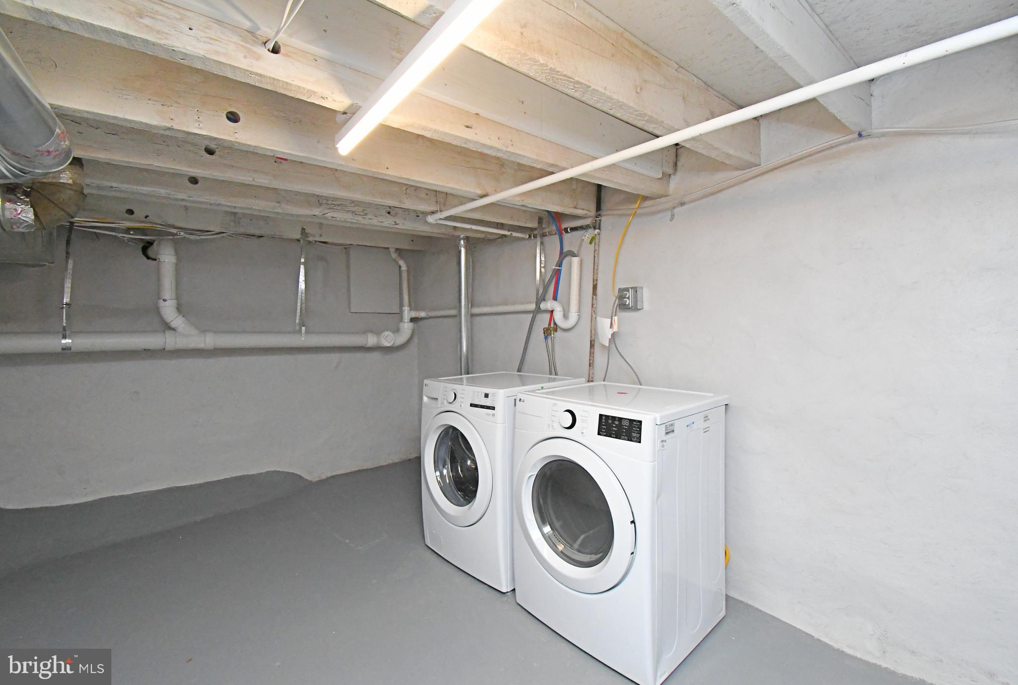 STRAWBERRY MANSION - Residential