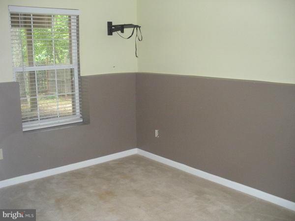 SOUTH OAKS - Residential Lease