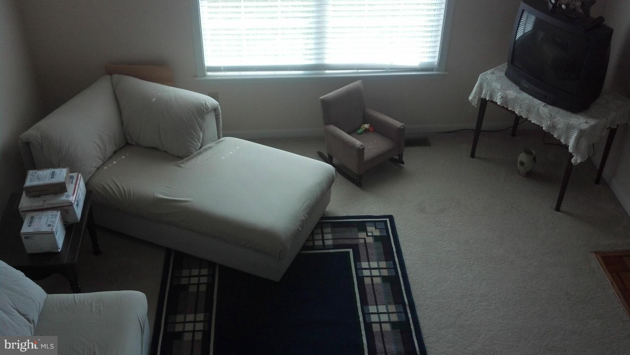 SOUTH OAKS - Residential Lease