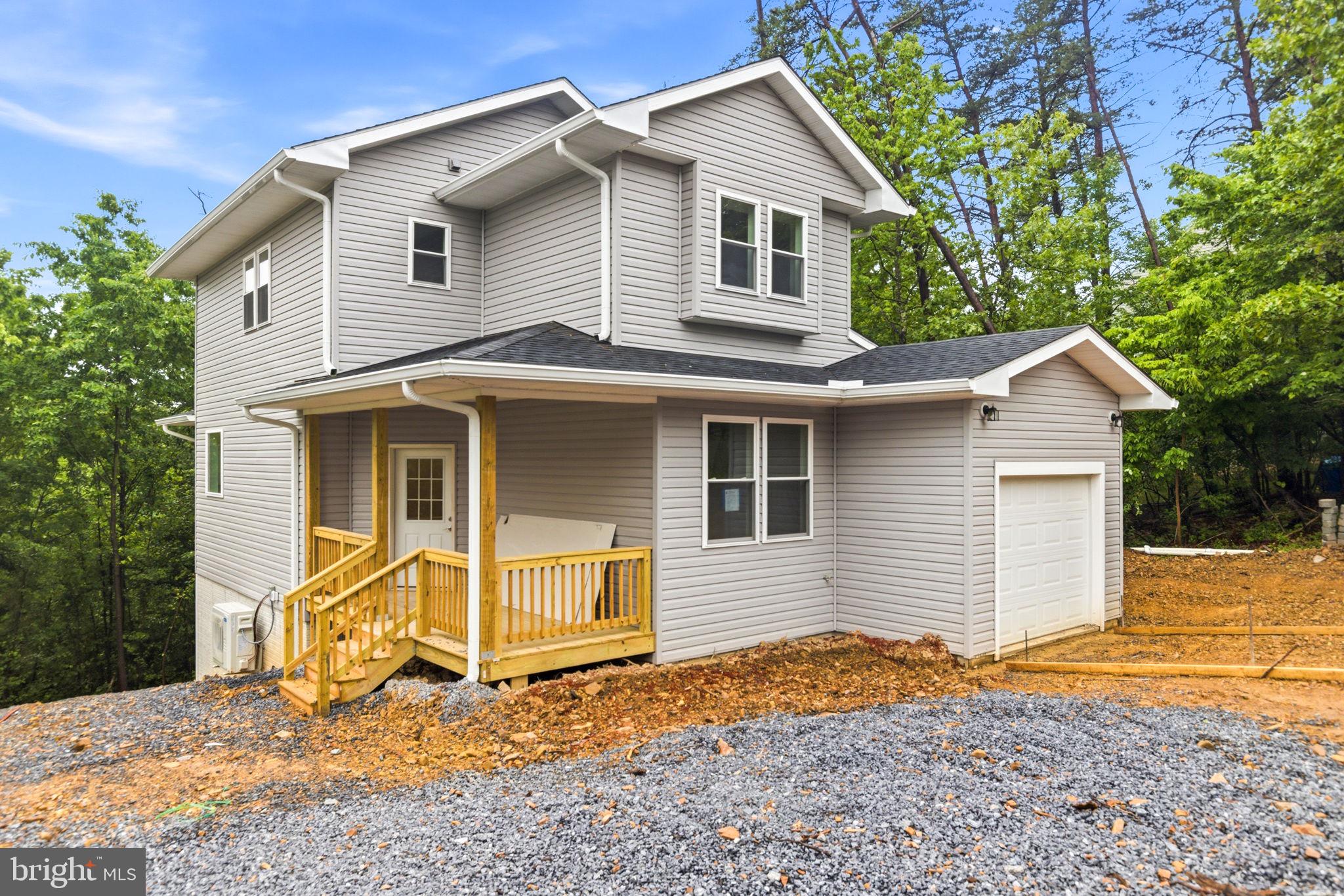 LAKE HOLIDAY ESTATES - Residential