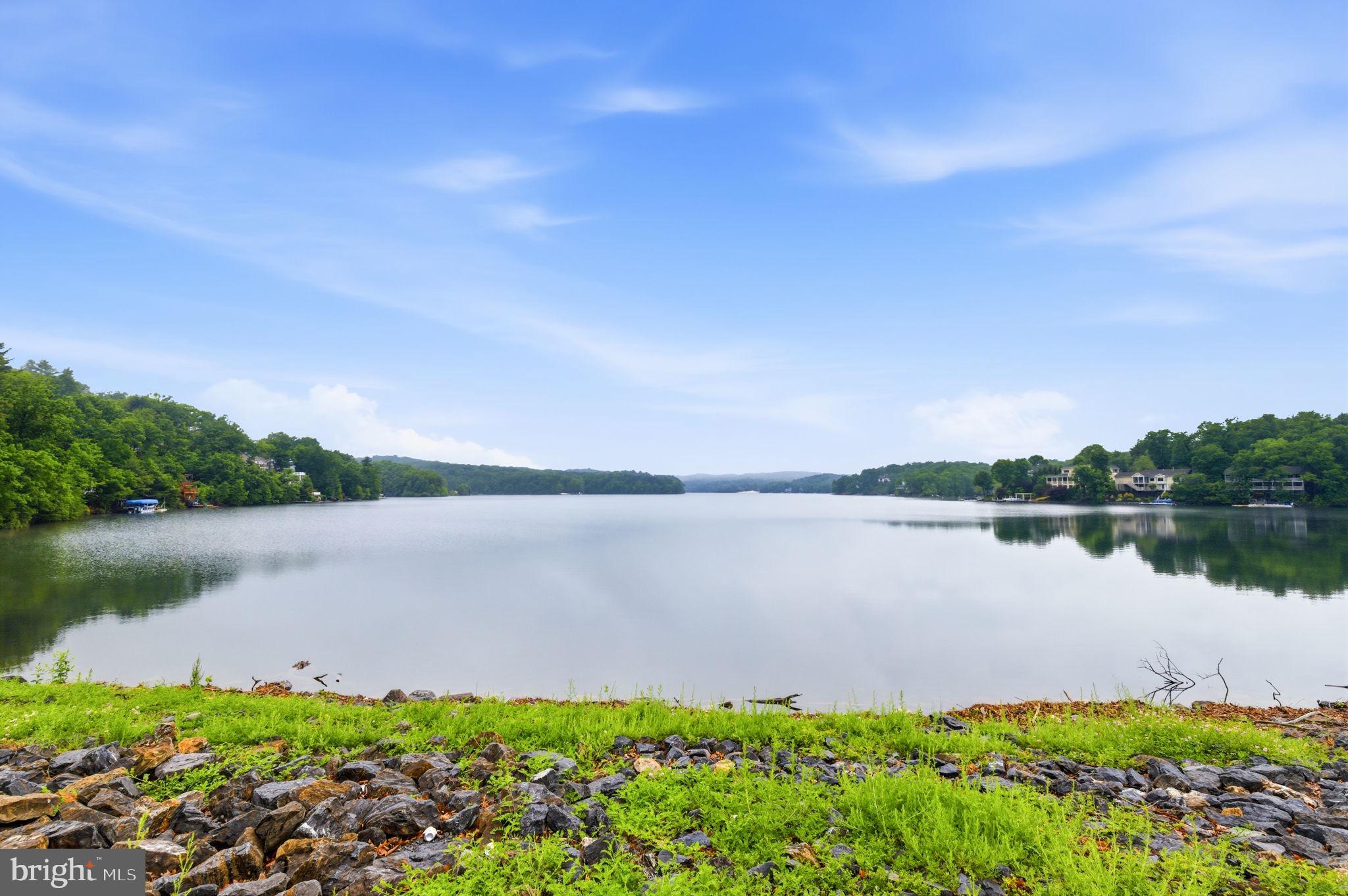 LAKE HOLIDAY ESTATES - Residential