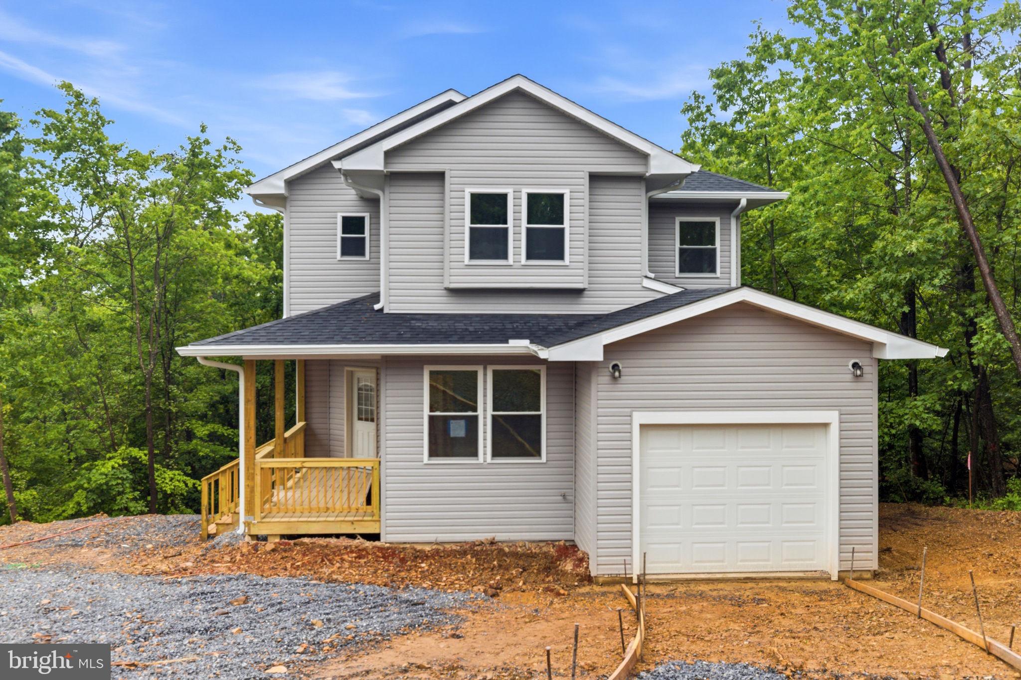 LAKE HOLIDAY ESTATES - Residential