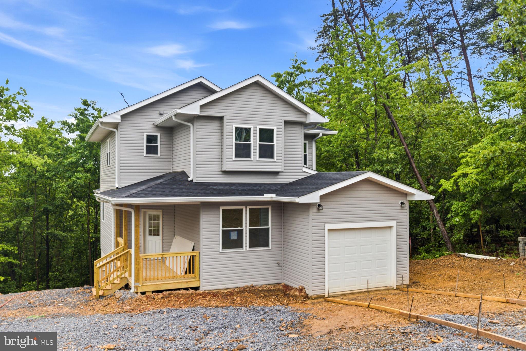 LAKE HOLIDAY ESTATES - Residential