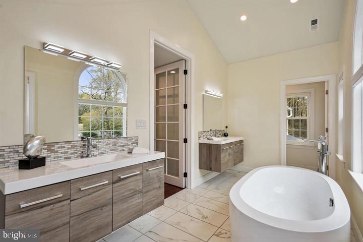 IDYLWOOD COURT - Residential Lease