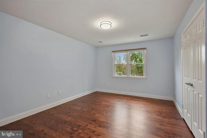 IDYLWOOD COURT - Residential Lease