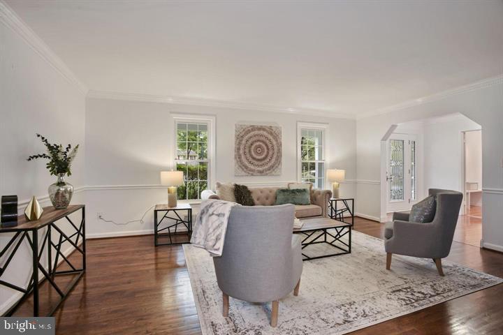 IDYLWOOD COURT - Residential Lease