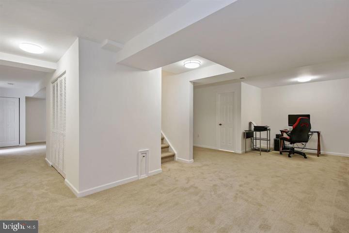 IDYLWOOD COURT - Residential Lease