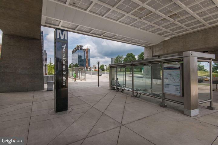 IDYLWOOD COURT - Residential Lease