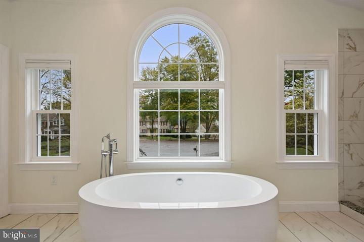 IDYLWOOD COURT - Residential Lease