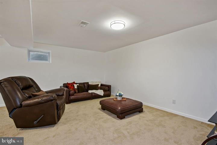 IDYLWOOD COURT - Residential Lease