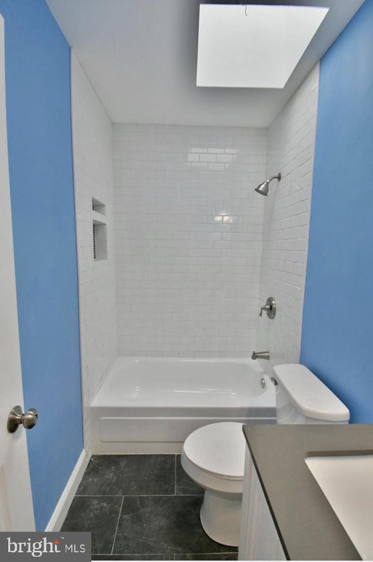 HAMPDEN HISTORIC DISTRICT - Residential Lease