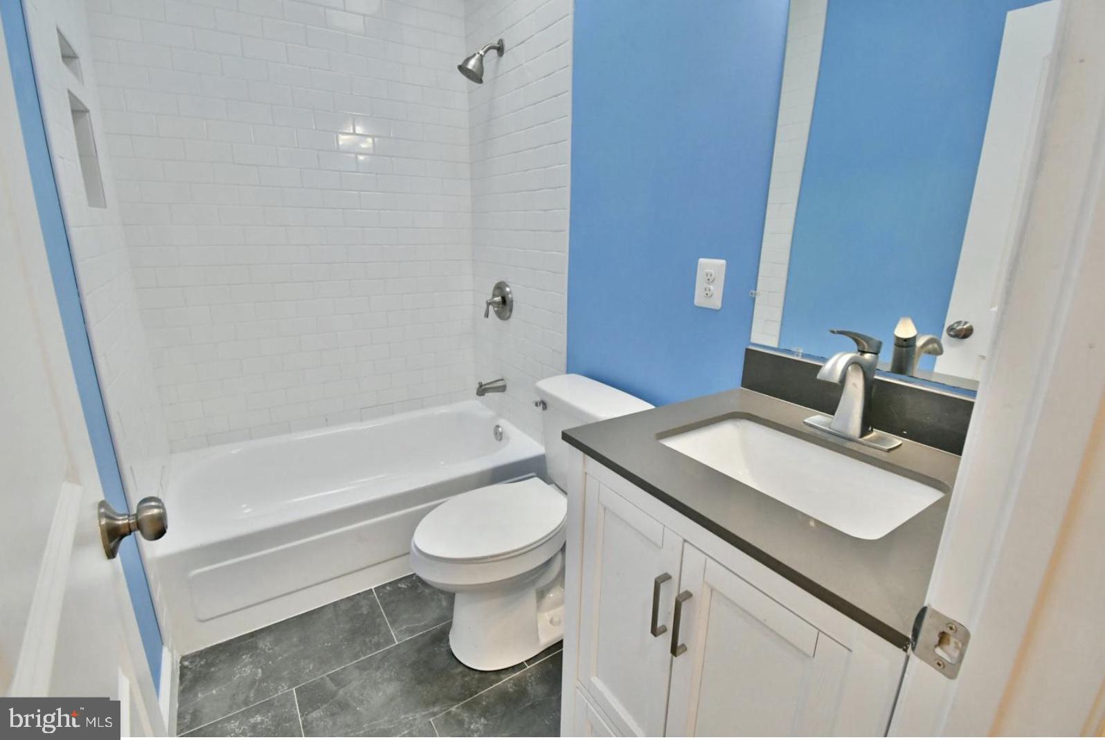 HAMPDEN HISTORIC DISTRICT - Residential Lease