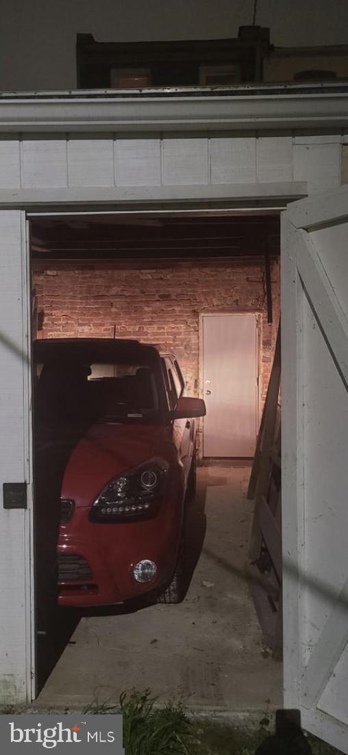 HAMPDEN HISTORIC DISTRICT - Residential Lease