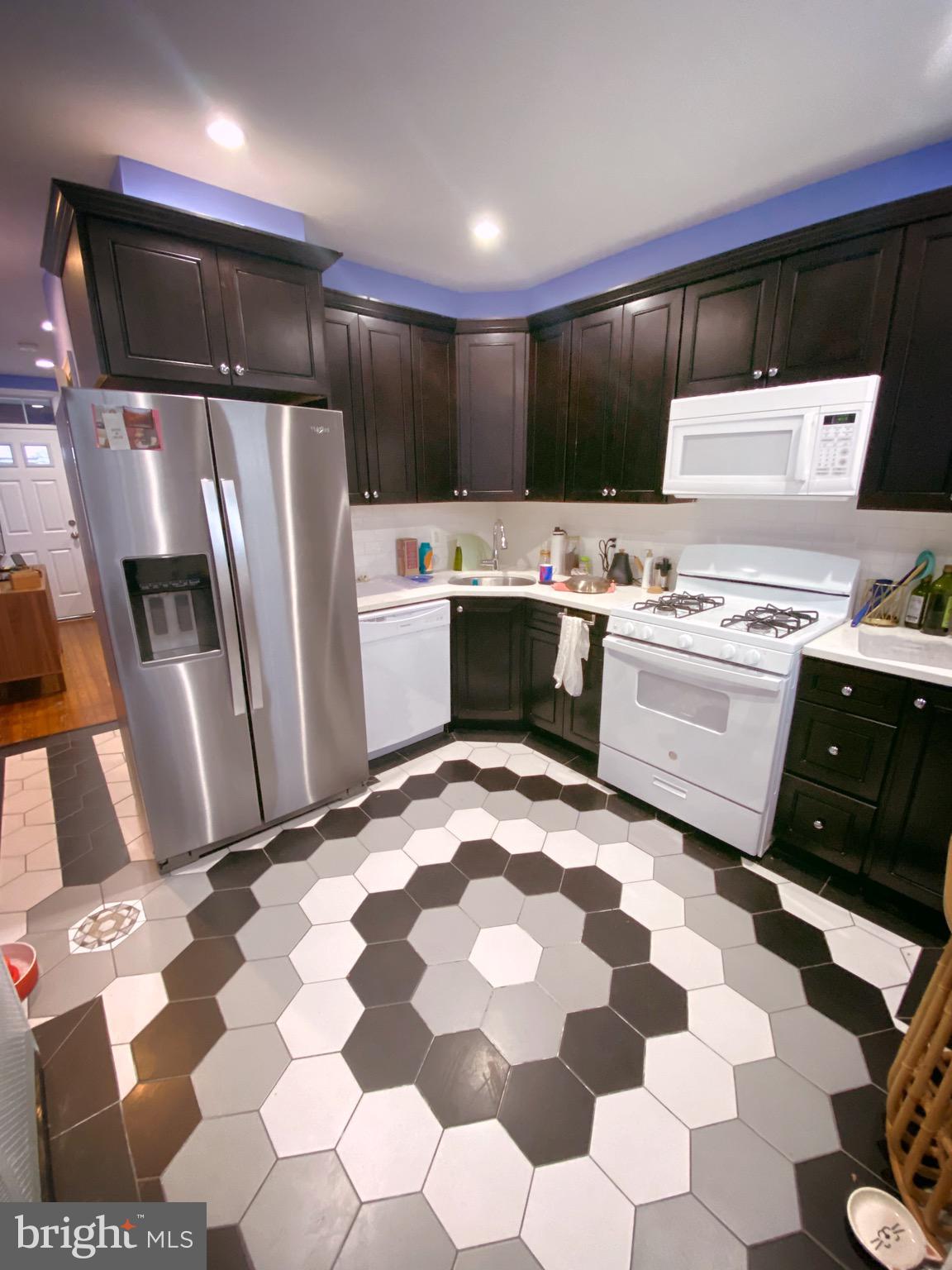 HAMPDEN HISTORIC DISTRICT - Residential Lease