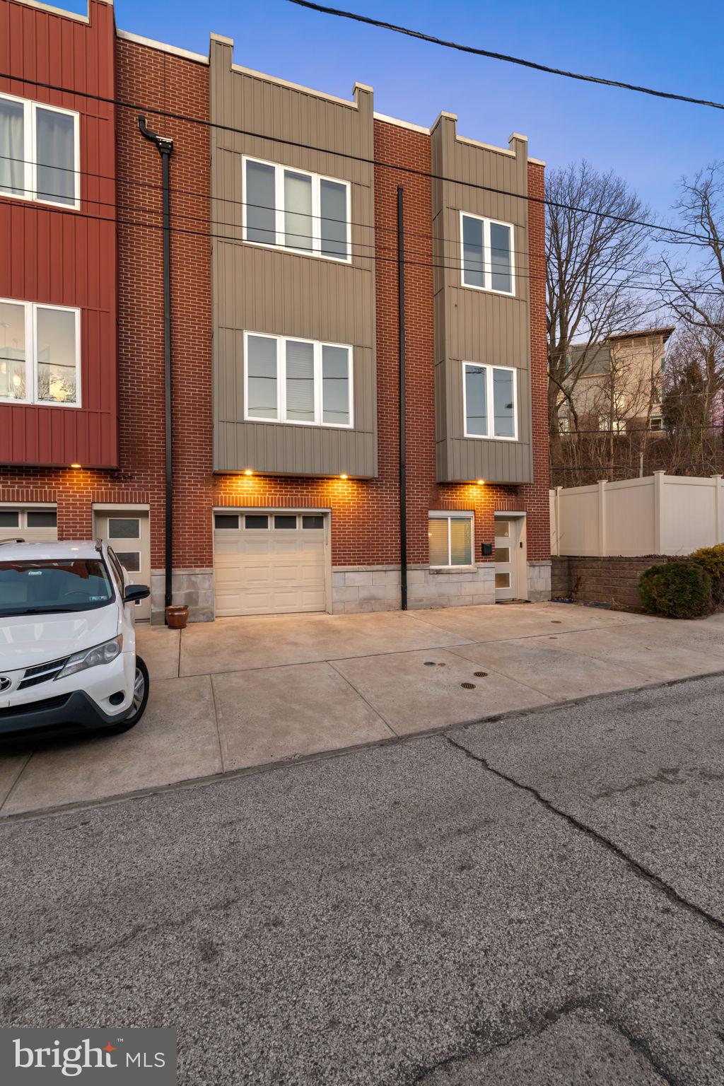 MANAYUNK - Residential